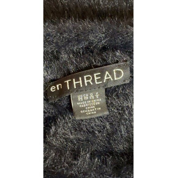 en THREAD Black Fuzzy Knit Pullover Sweater Soft Cozy Top – XS/S - Picture 3 of 4